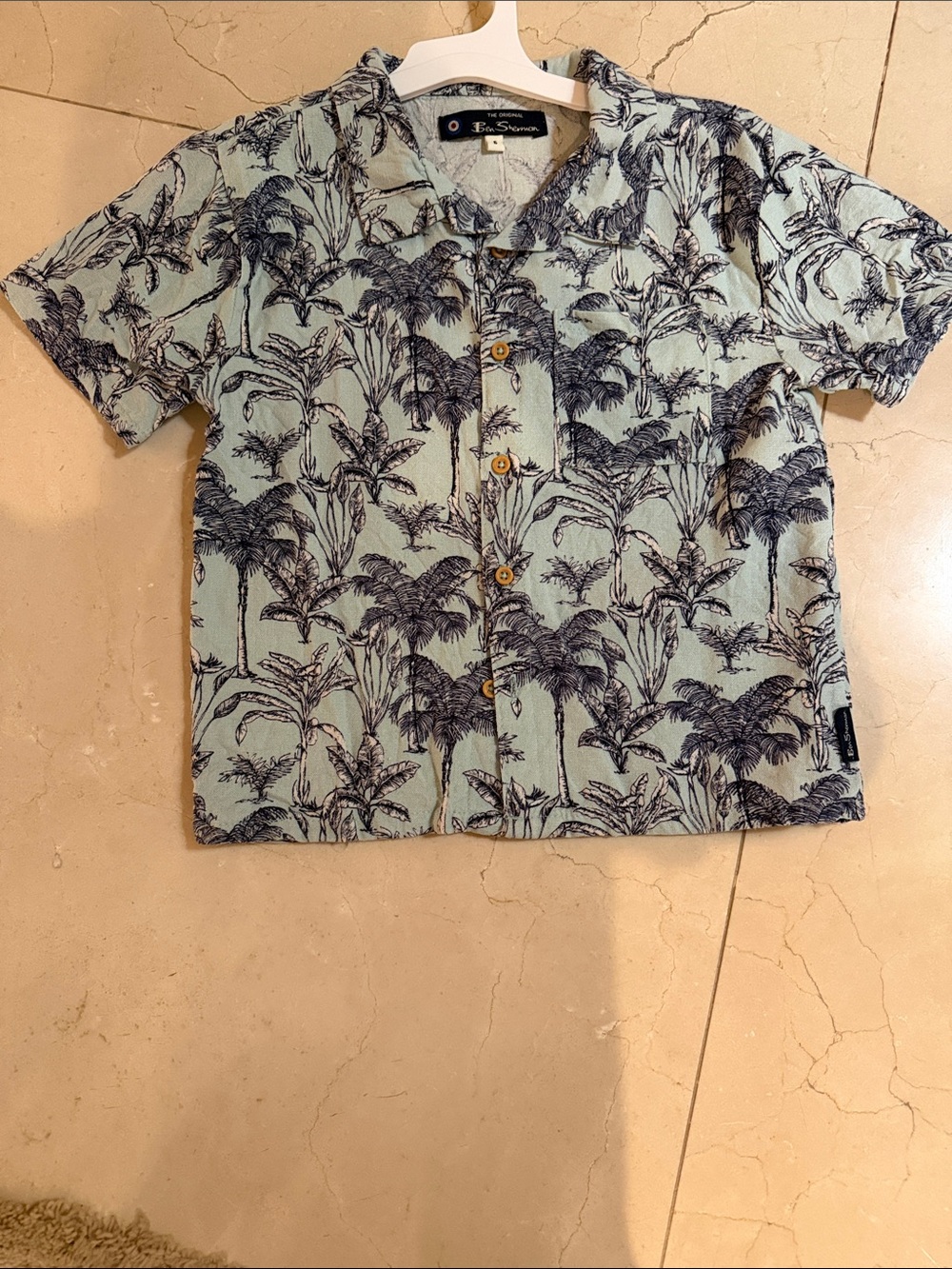 Ben Sherman kids size 6 light blue and Navy Palm-Print Button-Front Shirt